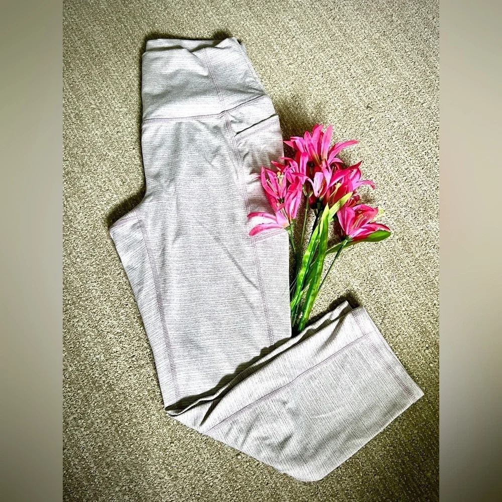 RBX Pastel Pink Cropped Capri Athletic Leggings - Medium